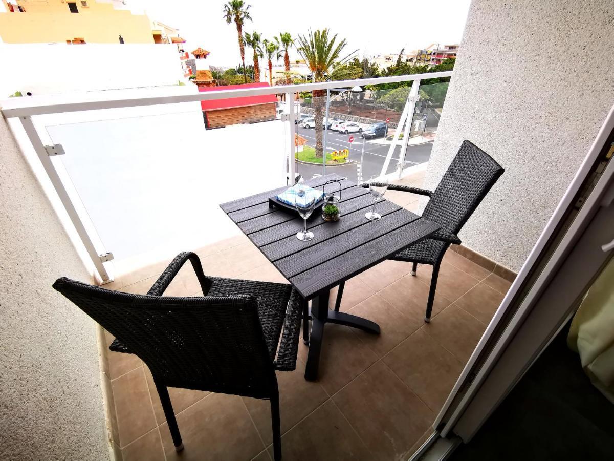 65m² 2 slaapkamer, 2 privé badkamer Appartement in Adeje Costa Adeje  Buitenkant foto